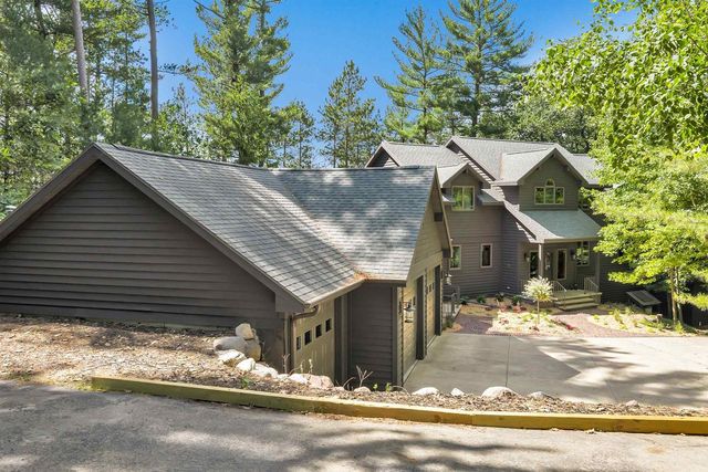 N2950 WHITE PINE LANE, Waupaca, WI 54981