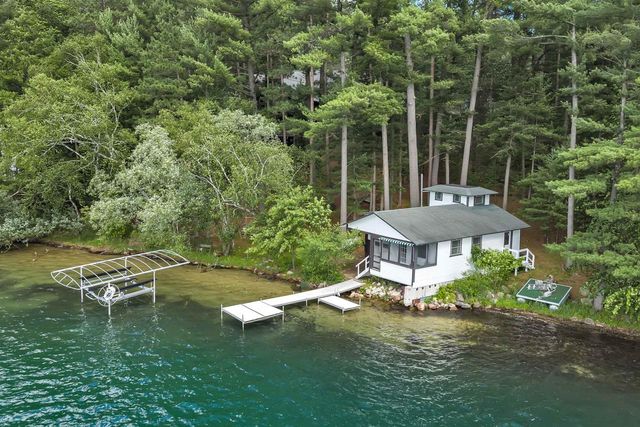 N2950 WHITE PINE LANE, Waupaca, WI 54981