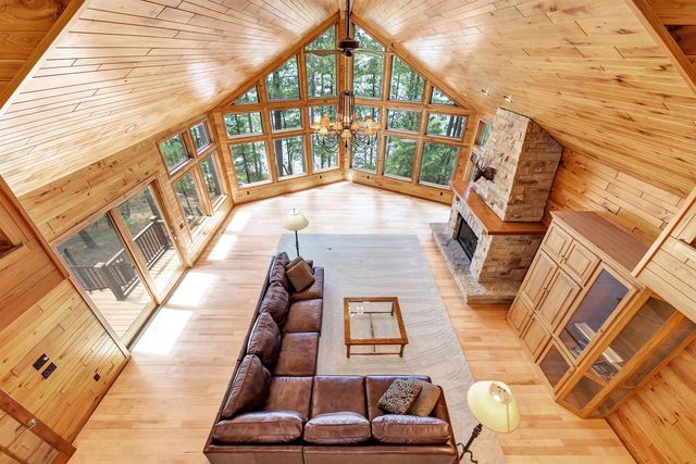 N2950 WHITE PINE LANE, Waupaca, WI 54981