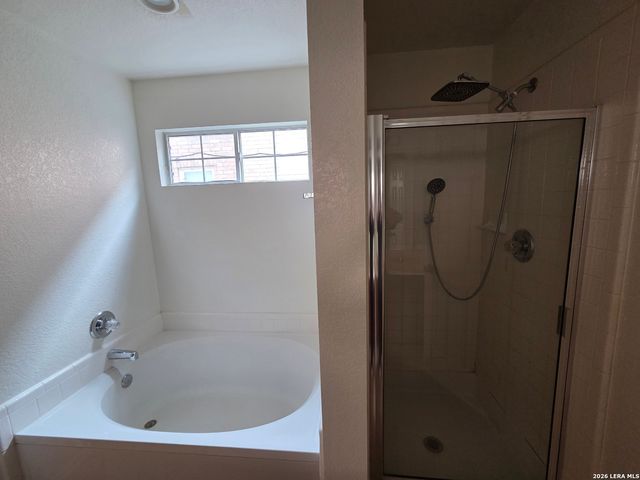 9918 SHADY MDWS, San Antonio, TX 78245