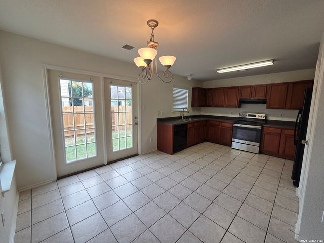 9918 SHADY MDWS, San Antonio, TX 78245