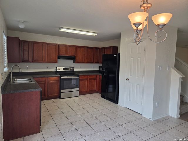 9918 SHADY MDWS, San Antonio, TX 78245