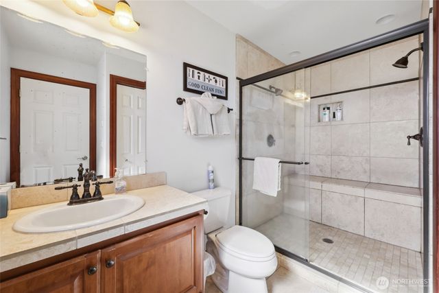 32 1st Street N, Pacific Beach, WA 98571