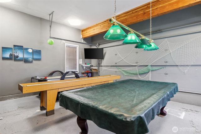 32 1st Street N, Pacific Beach, WA 98571