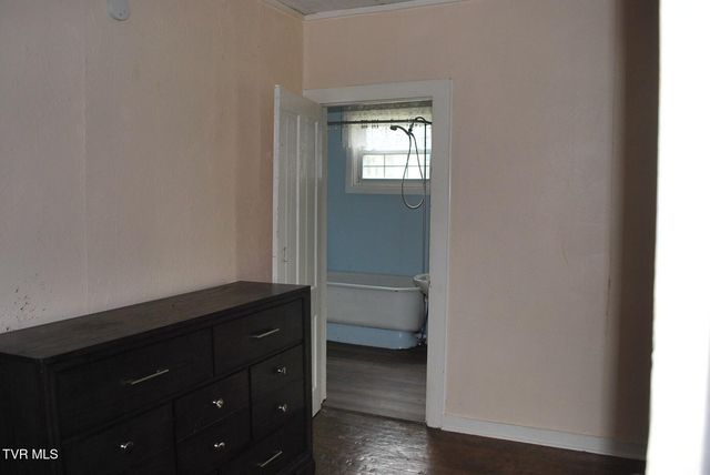 1060 Oak Drive Circle, Kingsport, TN 37665