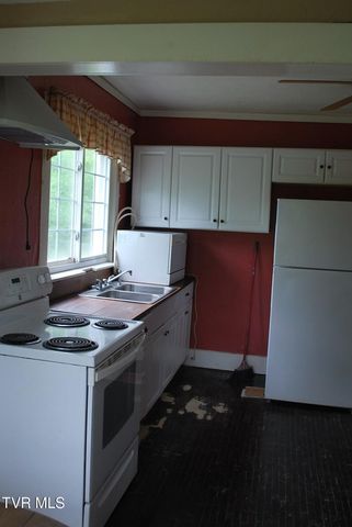 1060 Oak Drive Circle, Kingsport, TN 37665