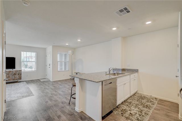 360 Summer Sparrow Avenue 360, Henderson, NV 89011