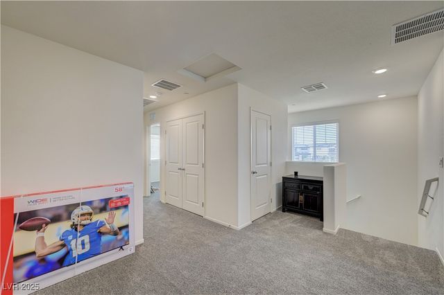 360 Summer Sparrow Avenue 360, Henderson, NV 89011