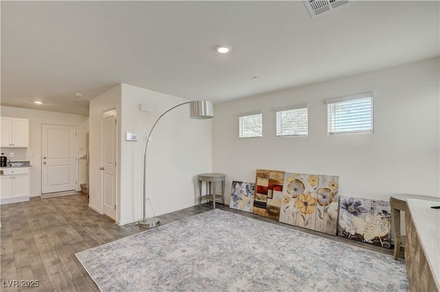 360 Summer Sparrow Avenue 360, Henderson, NV 89011