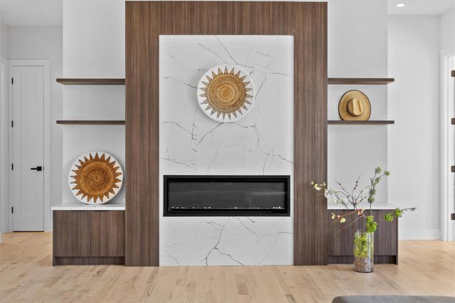 333 Spicewood Trails DR, Spicewood, TX 78669