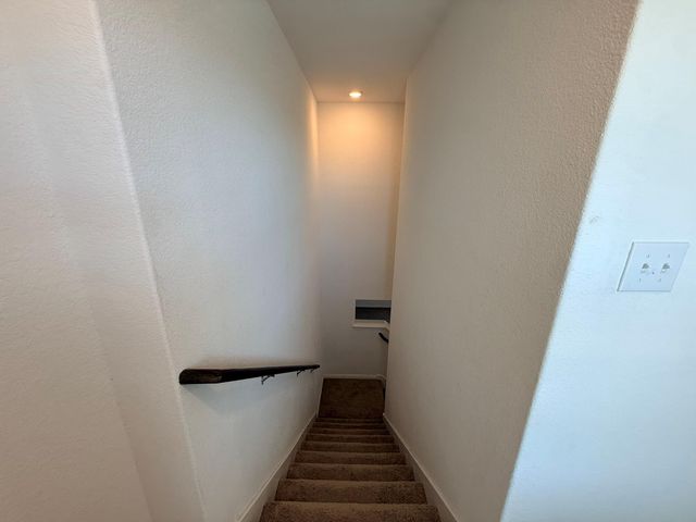 125 Riverdale DR, Jarrell, TX 76537