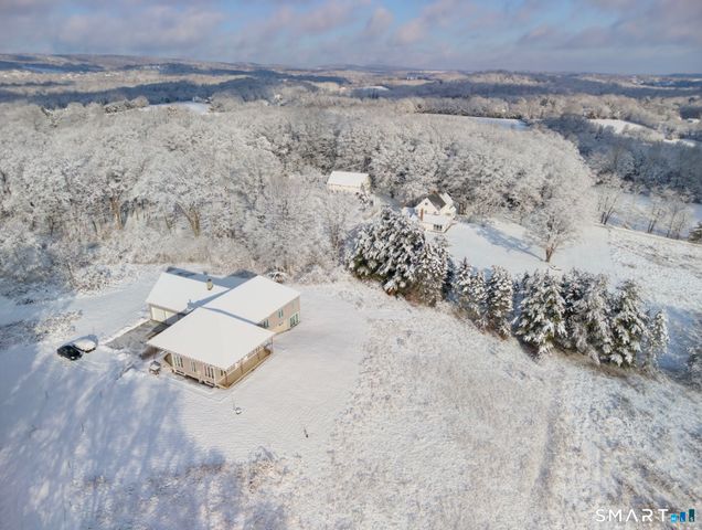 15R Clark Road, Durham, CT 06422