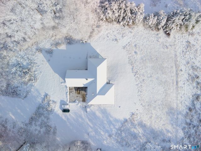 15R Clark Road, Durham, CT 06422