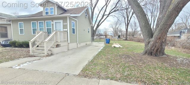 7052 Meadow Avenue, Warren, MI 48091