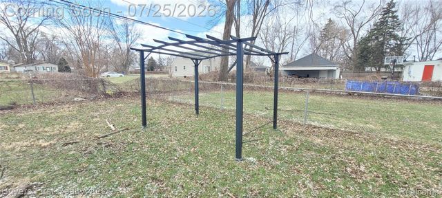 7052 Meadow Avenue, Warren, MI 48091