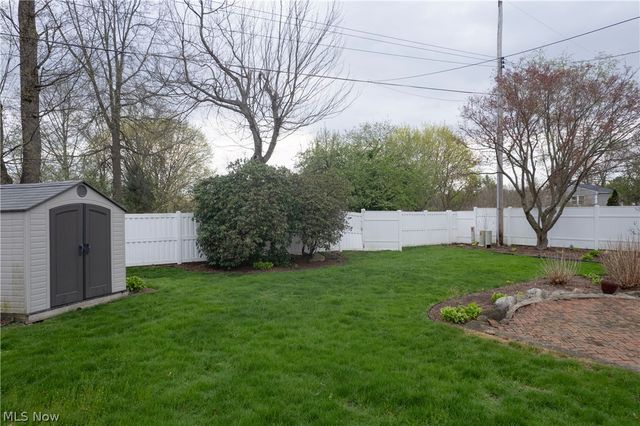 215 Grayling Drive, Fairlawn, OH 44333