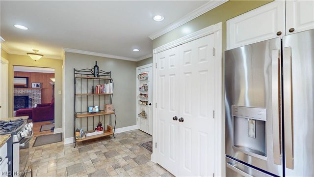 215 Grayling Drive, Fairlawn, OH 44333