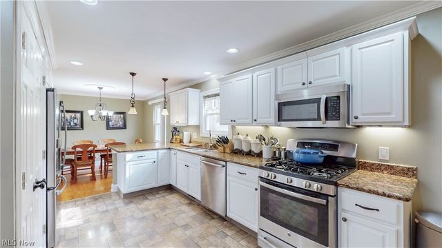 215 Grayling Drive, Fairlawn, OH 44333