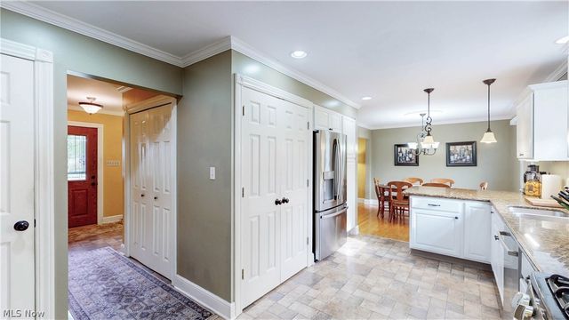 215 Grayling Drive, Fairlawn, OH 44333