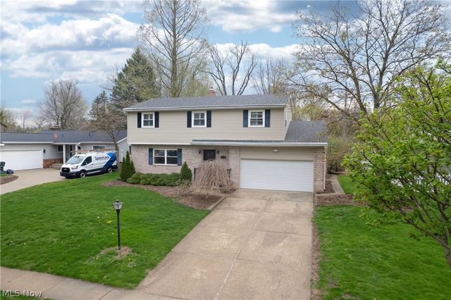 215 Grayling Drive, Fairlawn, OH 44333