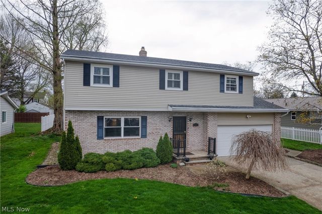 215 Grayling Drive, Fairlawn, OH 44333