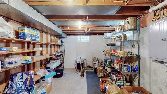 215 Grayling Drive, Fairlawn, OH 44333