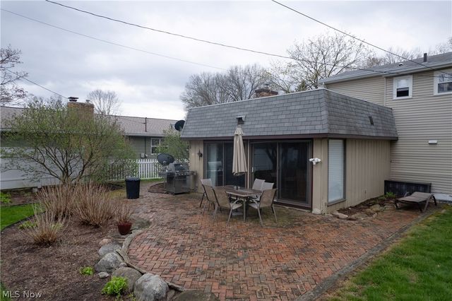 215 Grayling Drive, Fairlawn, OH 44333