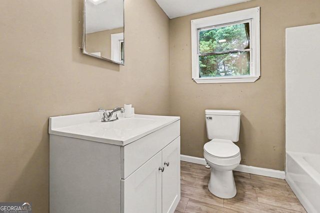 203 Kenwood Road, Fayetteville, GA 30214