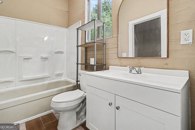 203 Kenwood Road, Fayetteville, GA 30214