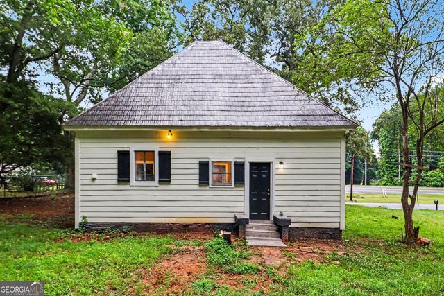 203 Kenwood Road, Fayetteville, GA 30214