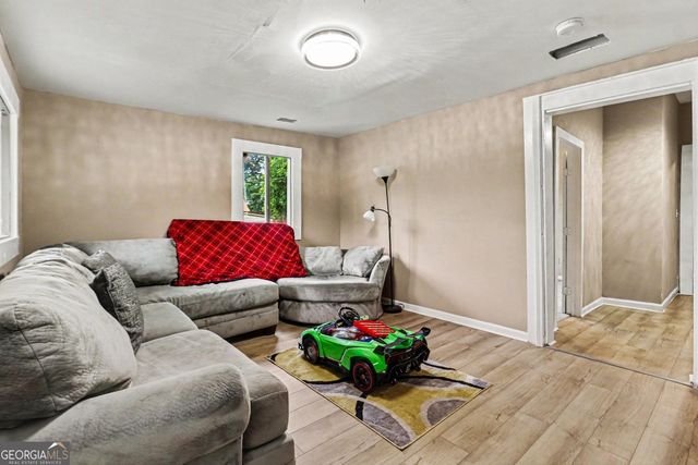 203 Kenwood Road, Fayetteville, GA 30214