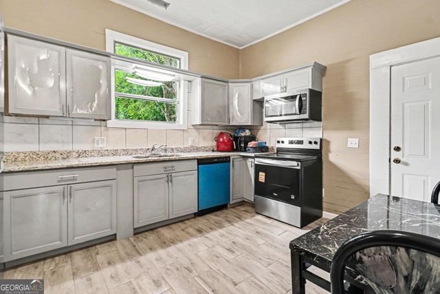 203 Kenwood Road, Fayetteville, GA 30214