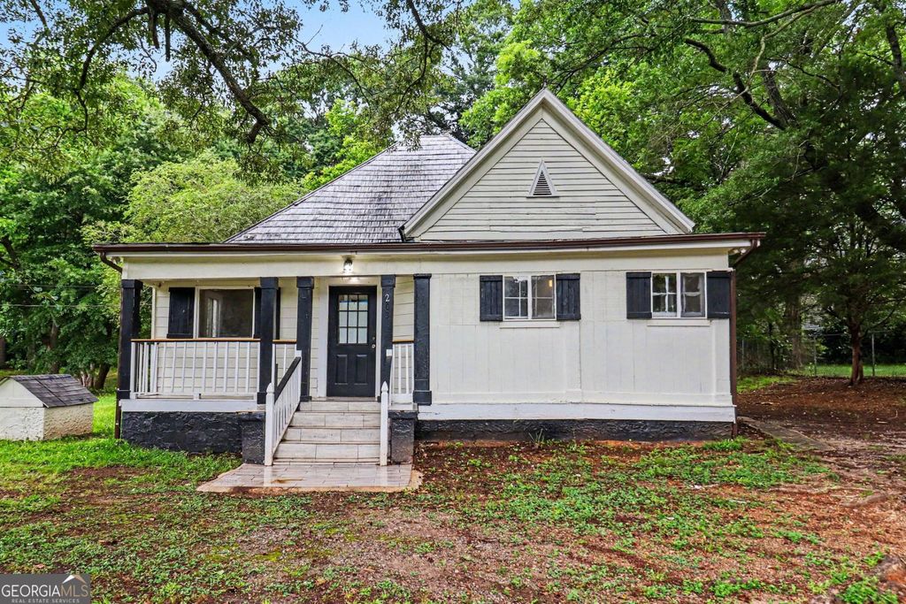 203 Kenwood Road, Fayetteville, GA 30214