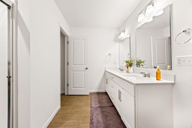 7167 Walnut Grove Way N, Maple Grove, MN 55311