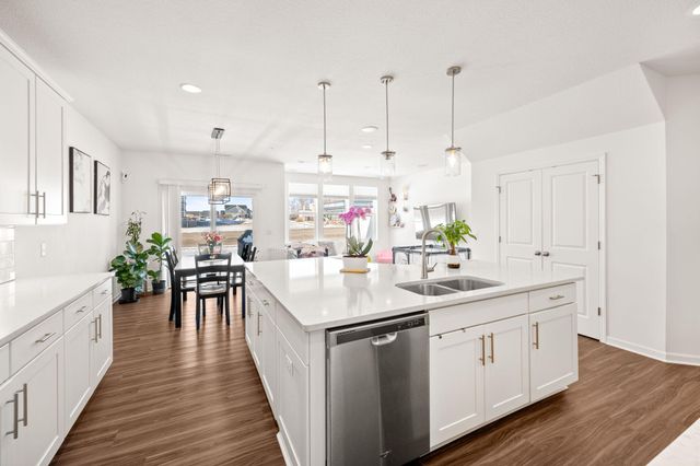 7167 Walnut Grove Way N, Maple Grove, MN 55311