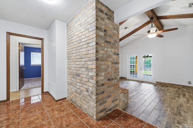 117 De Vaca, Universal City, TX 78148