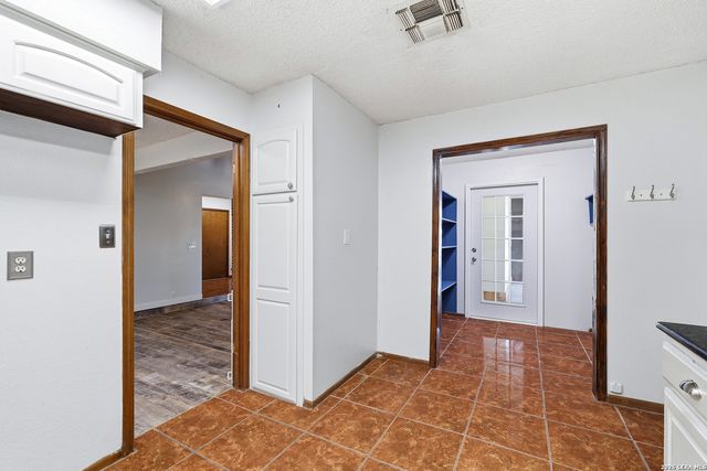 117 De Vaca, Universal City, TX 78148