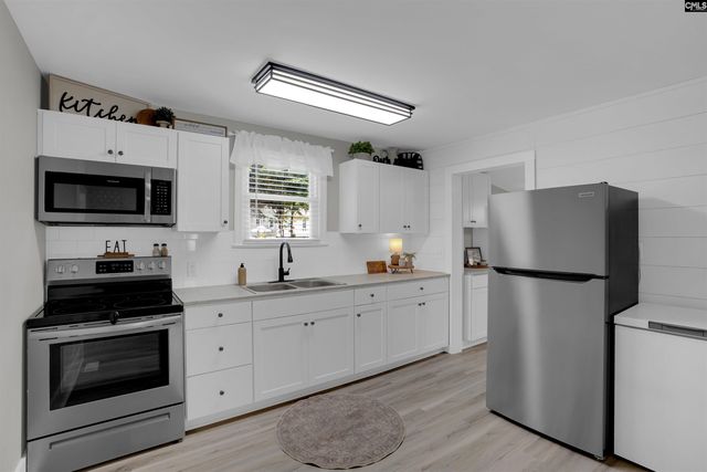 500 White Avenue, West Columbia, SC 29169