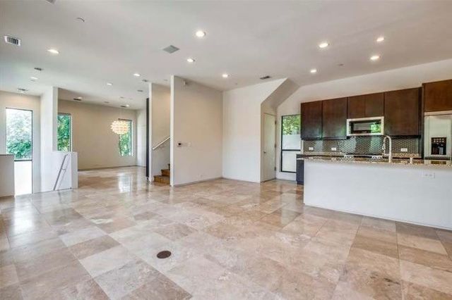 4302 Deere Street A, Dallas, TX 75204