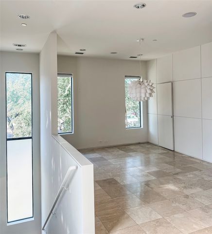 4302 Deere Street A, Dallas, TX 75204