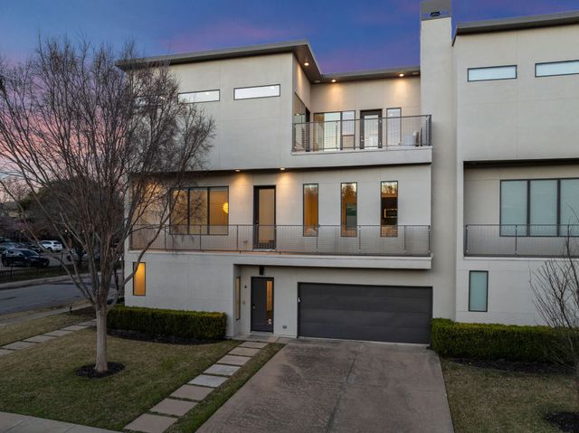 4302 Deere Street A, Dallas, TX 75204