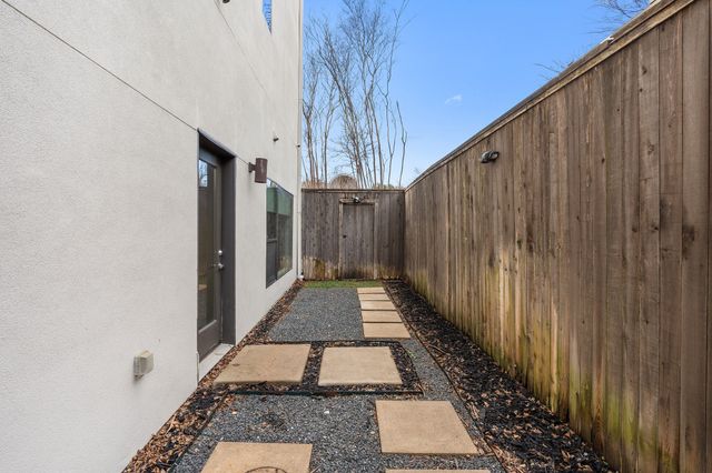 4302 Deere Street A, Dallas, TX 75204