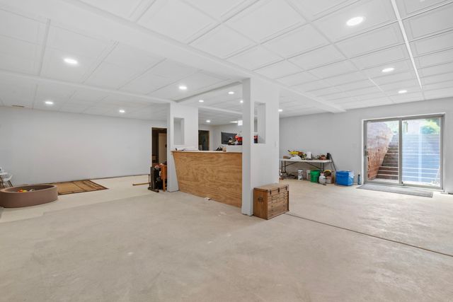 91 S 600 W, Hebron, IN 46341