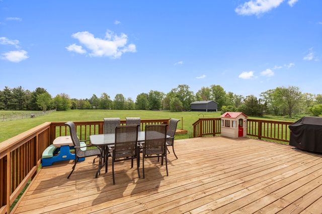 91 S 600 W, Hebron, IN 46341
