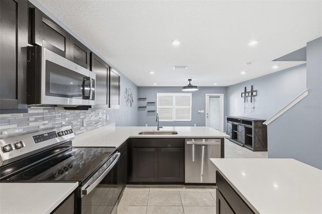 11385 SPECTACLED DRIVE, New Port Richey, FL 34654