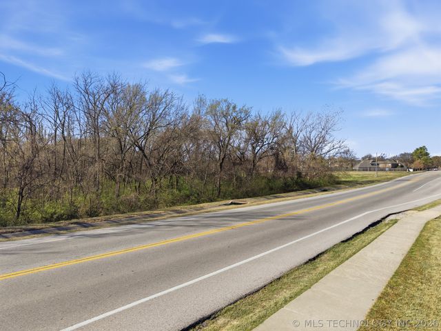 3210 E 101st Street, Tulsa, OK 74137