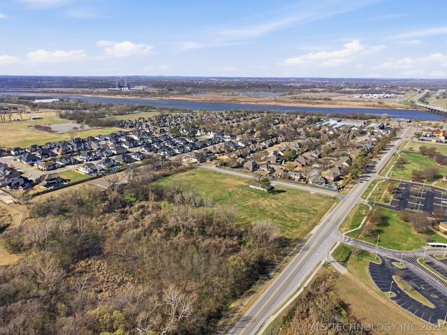 3210 E 101st Street, Tulsa, OK 74137