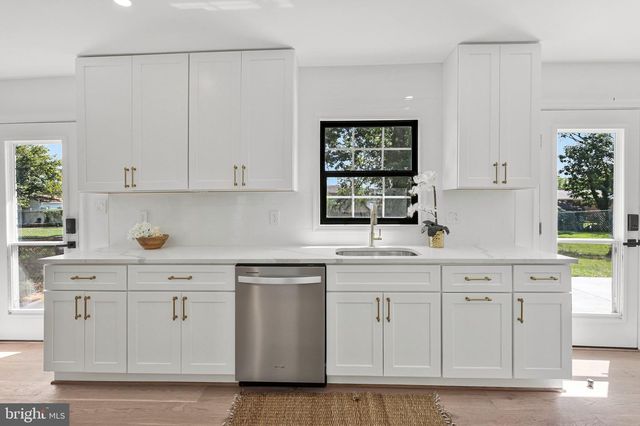 4318 SHELDON AVE, Temple Hills, MD 20748