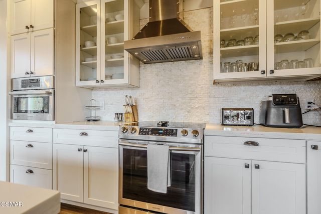 868 Cliff Branch Road, Gatlinburg, TN 37738