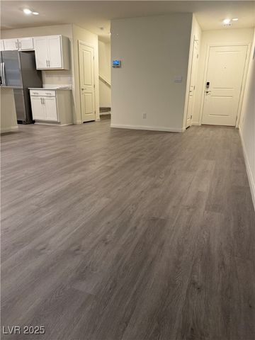 10419 Luna Mezzo Street, Las Vegas, NV 89141